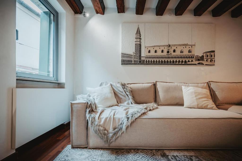 2 Min Da Piazza San Marco L-home Apartament